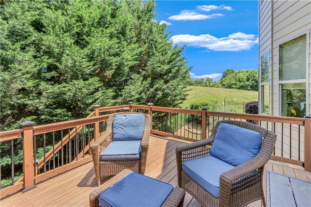 8910 Mossy Oak Drive