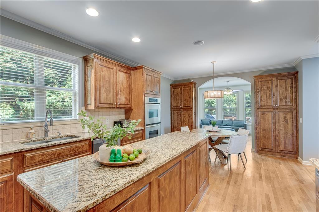 8910 Mossy Oak Drive
