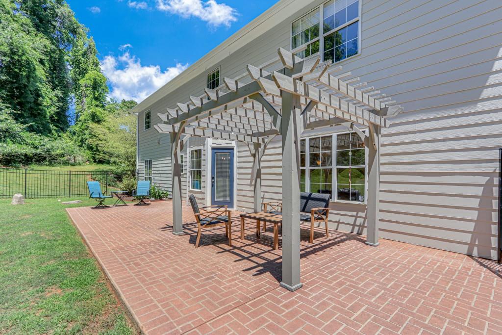 6212 Tall Woods Court