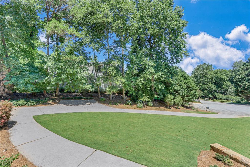 3040 Hickory Hills Drive