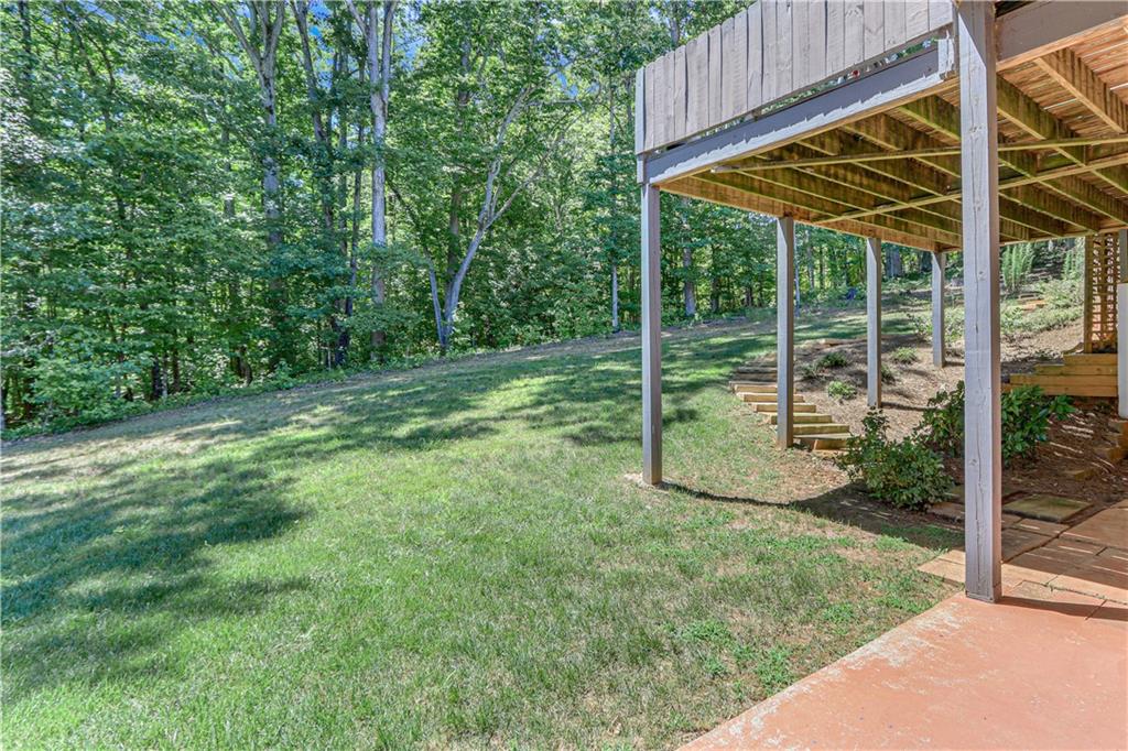 3040 Hickory Hills Drive