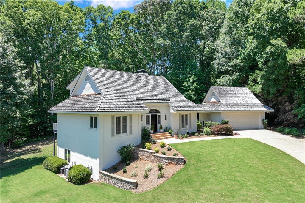 3040 Hickory Hills Drive