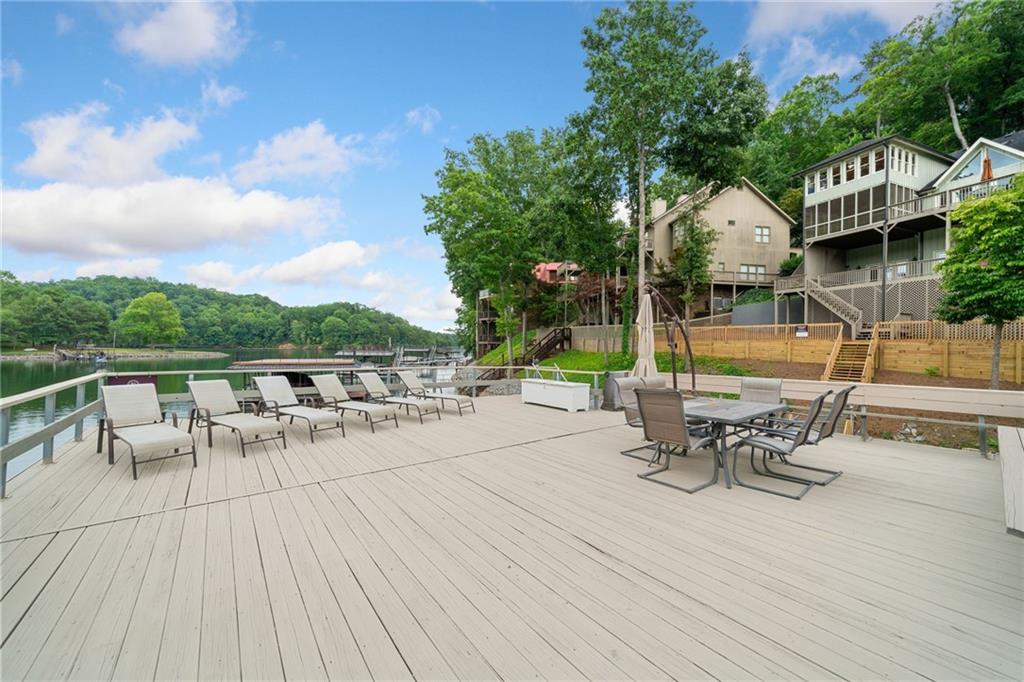 105 STONECLIFF COVE Drive