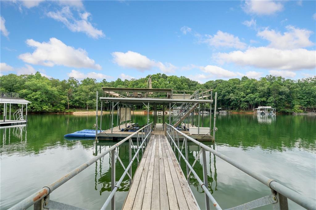 105 STONECLIFF COVE Drive