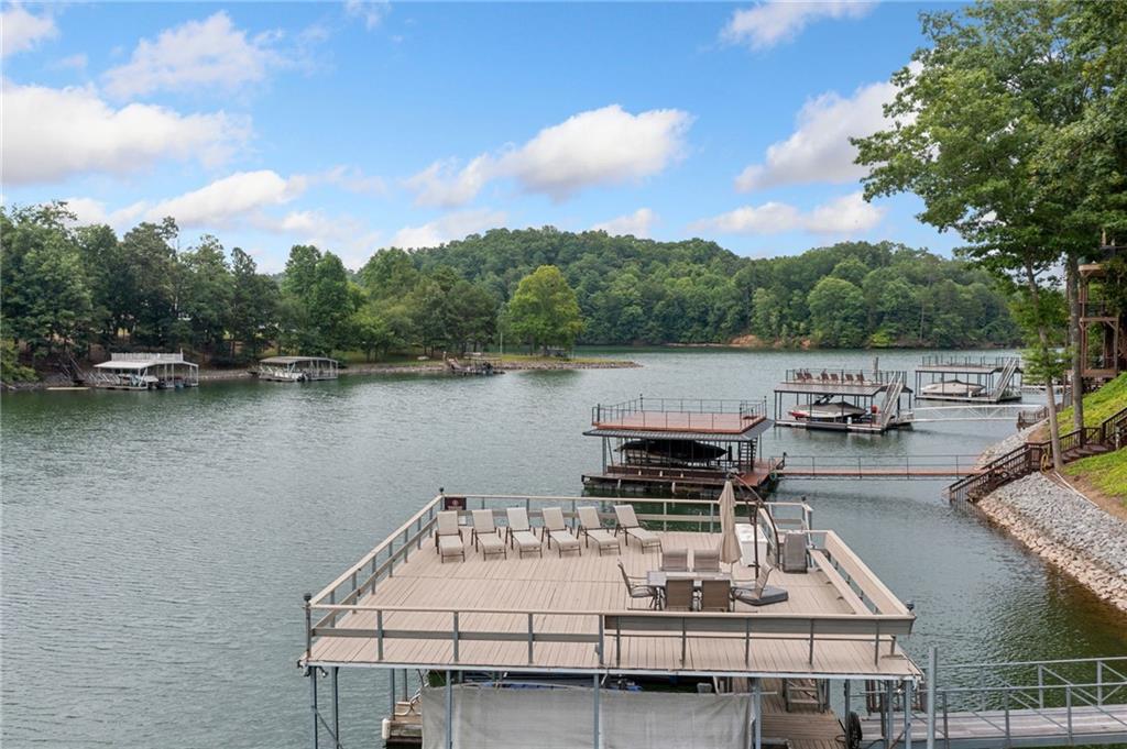 105 STONECLIFF COVE Drive