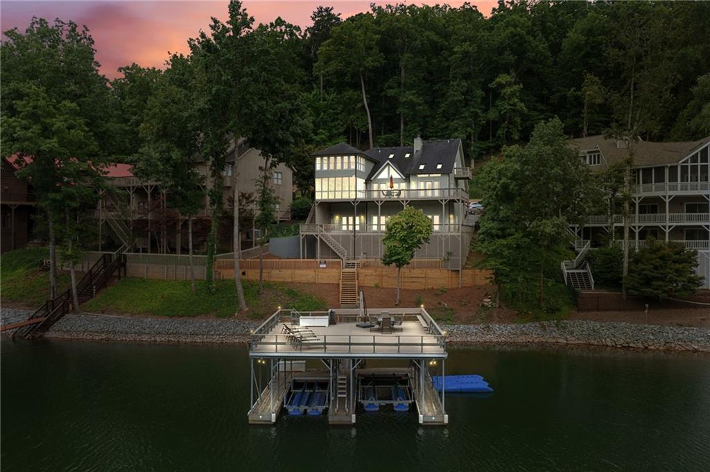 105 STONECLIFF COVE Drive
