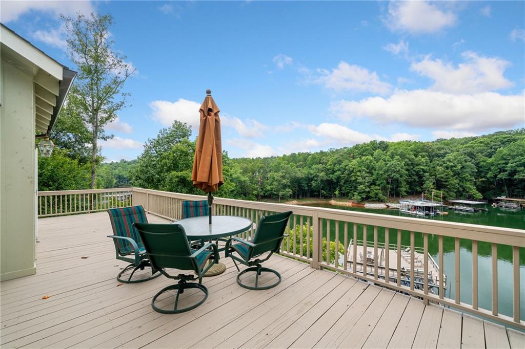 105 STONECLIFF COVE Drive