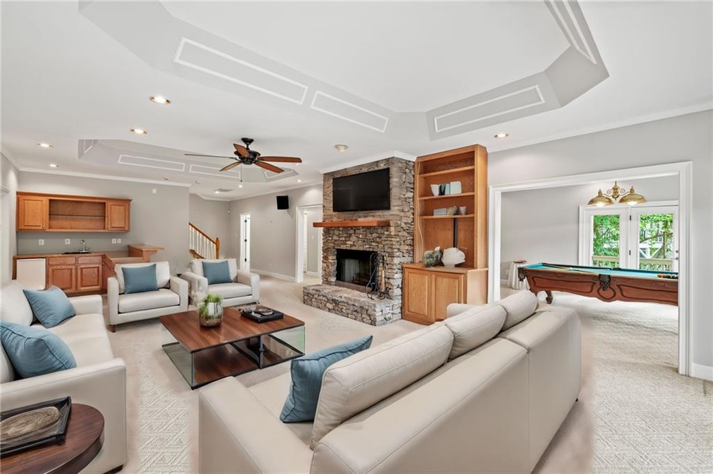 105 STONECLIFF COVE Drive