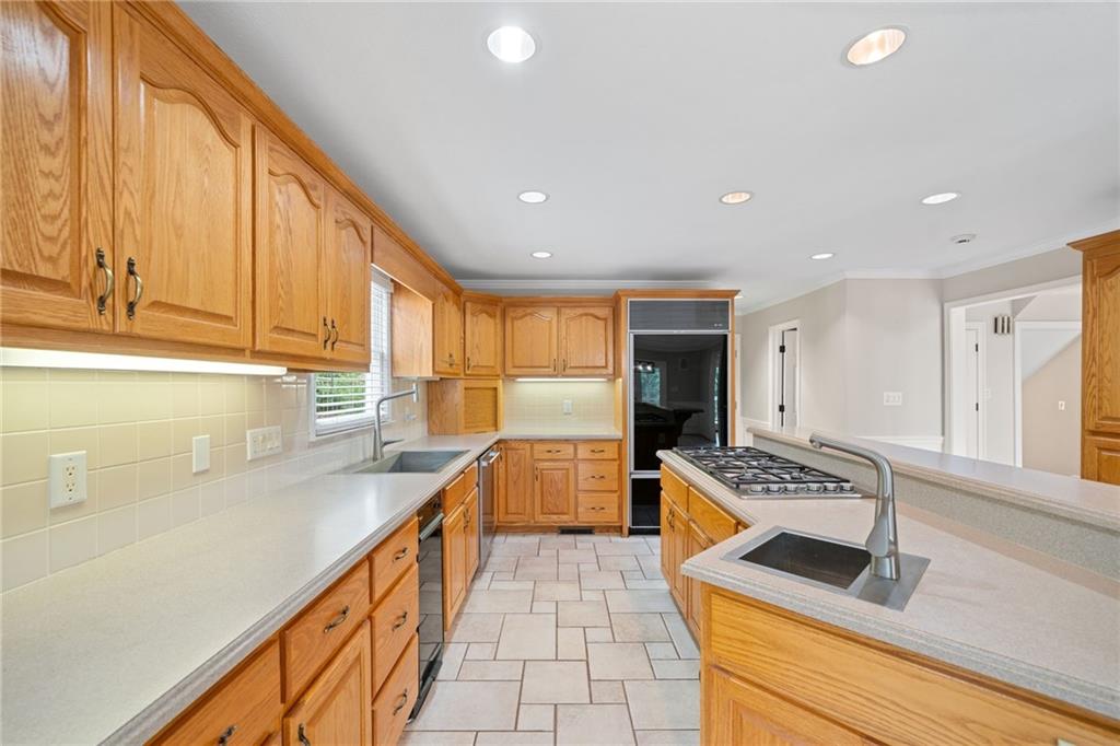 105 STONECLIFF COVE Drive