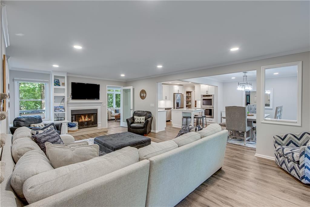 2004 Riverwood Drive