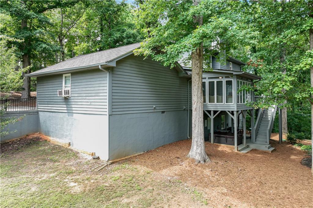 2004 Riverwood Drive