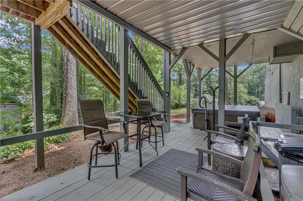 2004 Riverwood Drive