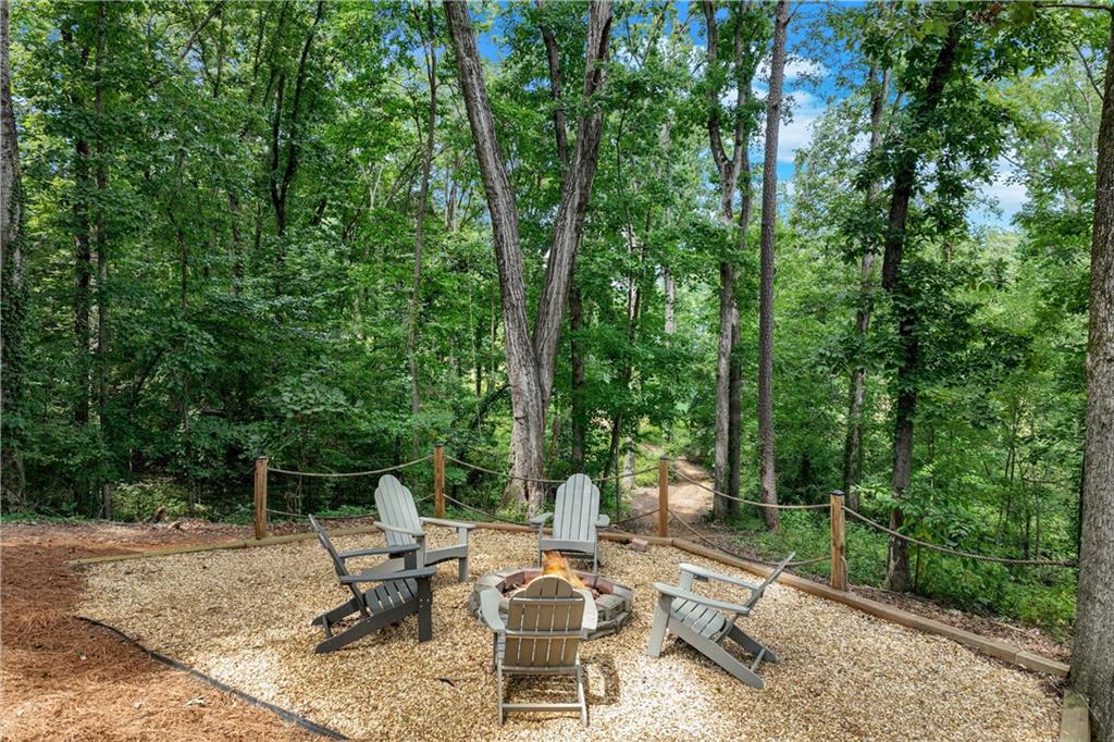 2004 Riverwood Drive