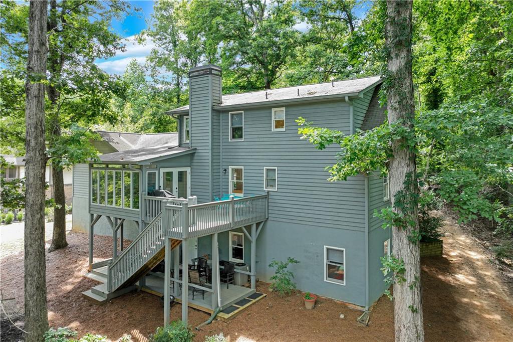 2004 Riverwood Drive