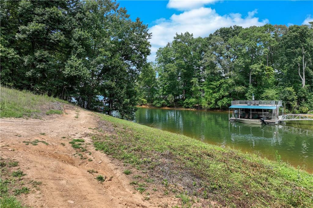 2004 Riverwood Drive