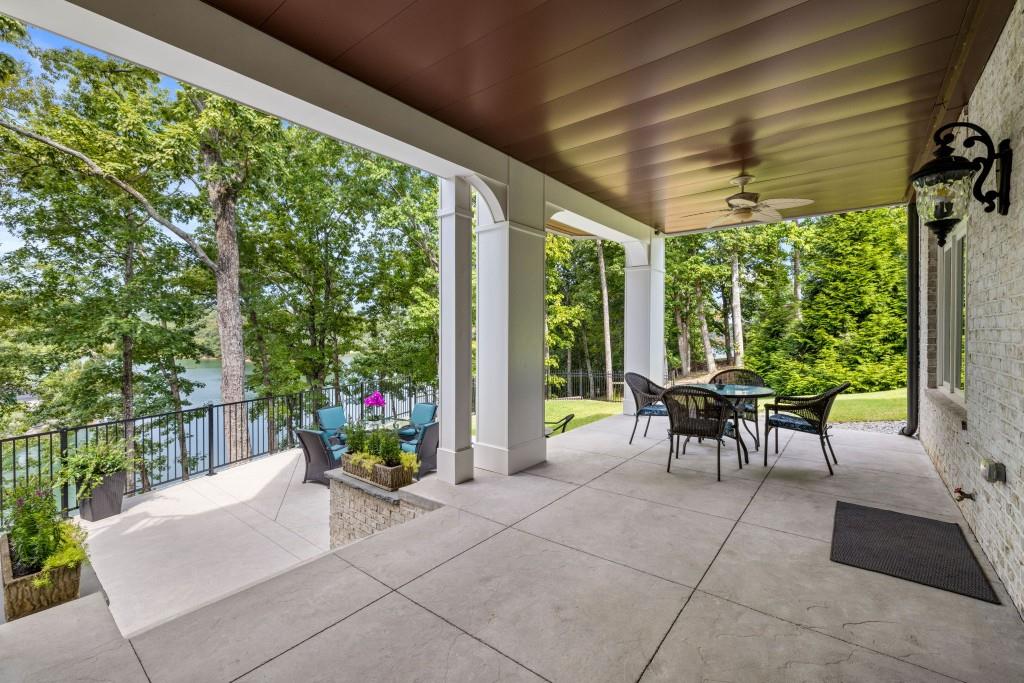 6461 Chestnut Hill Road