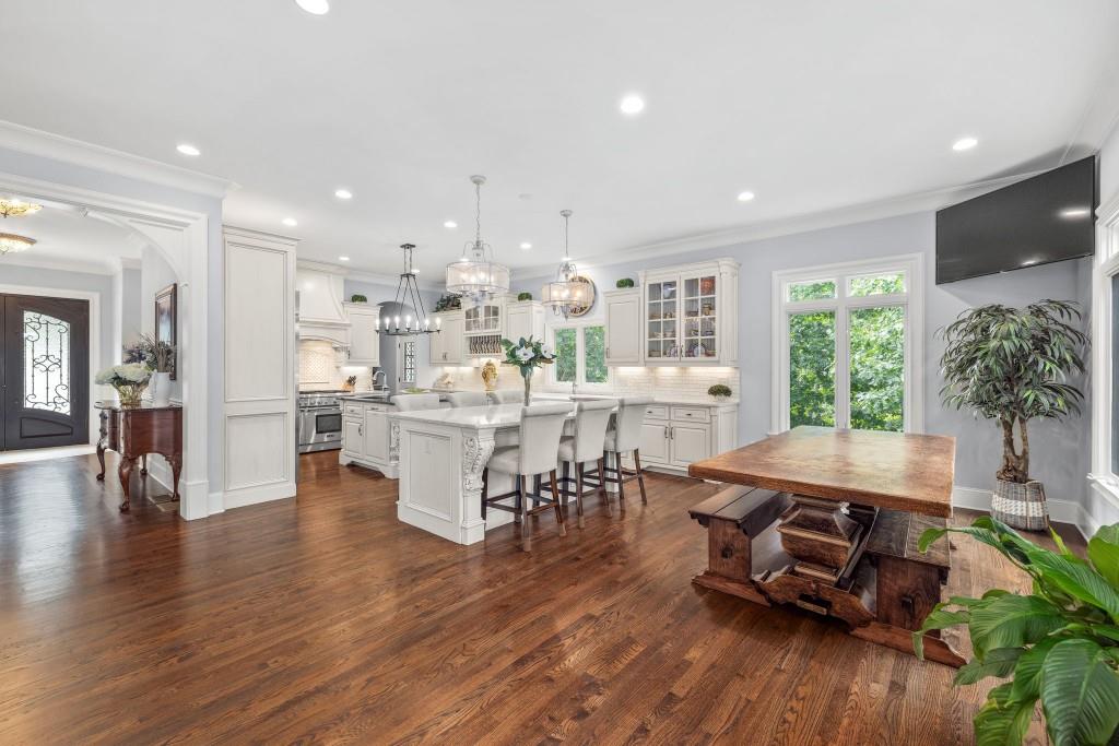 6461 Chestnut Hill Road