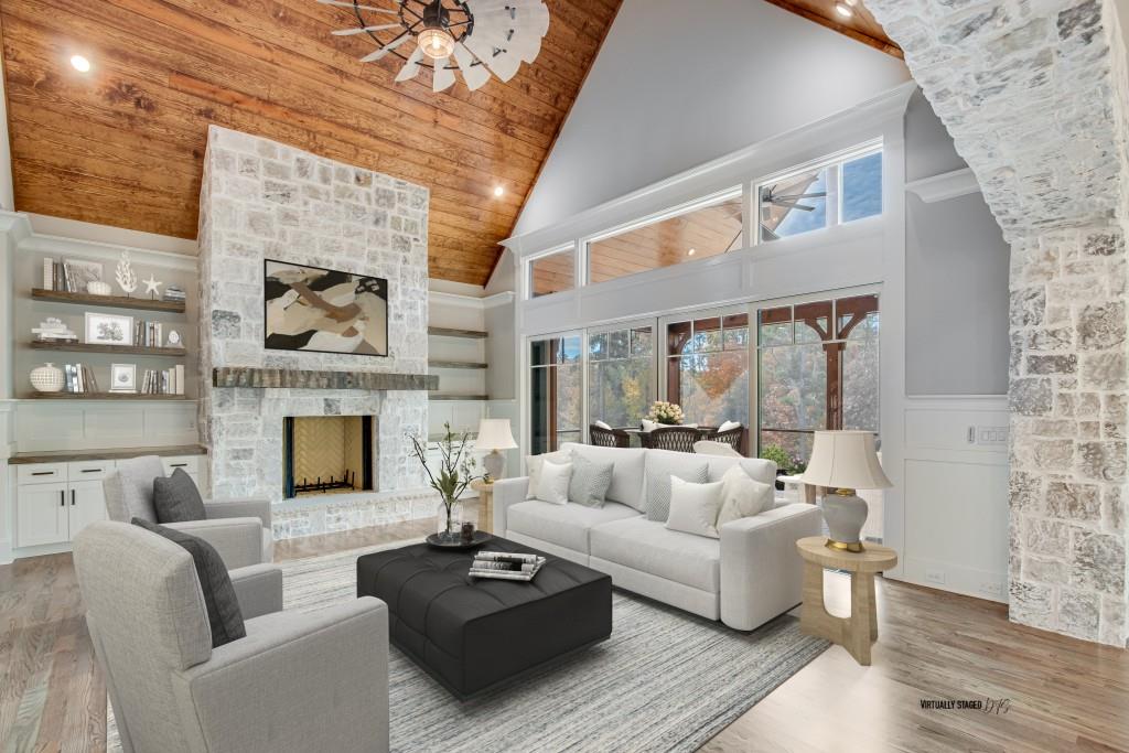 7435 Crestline Drive