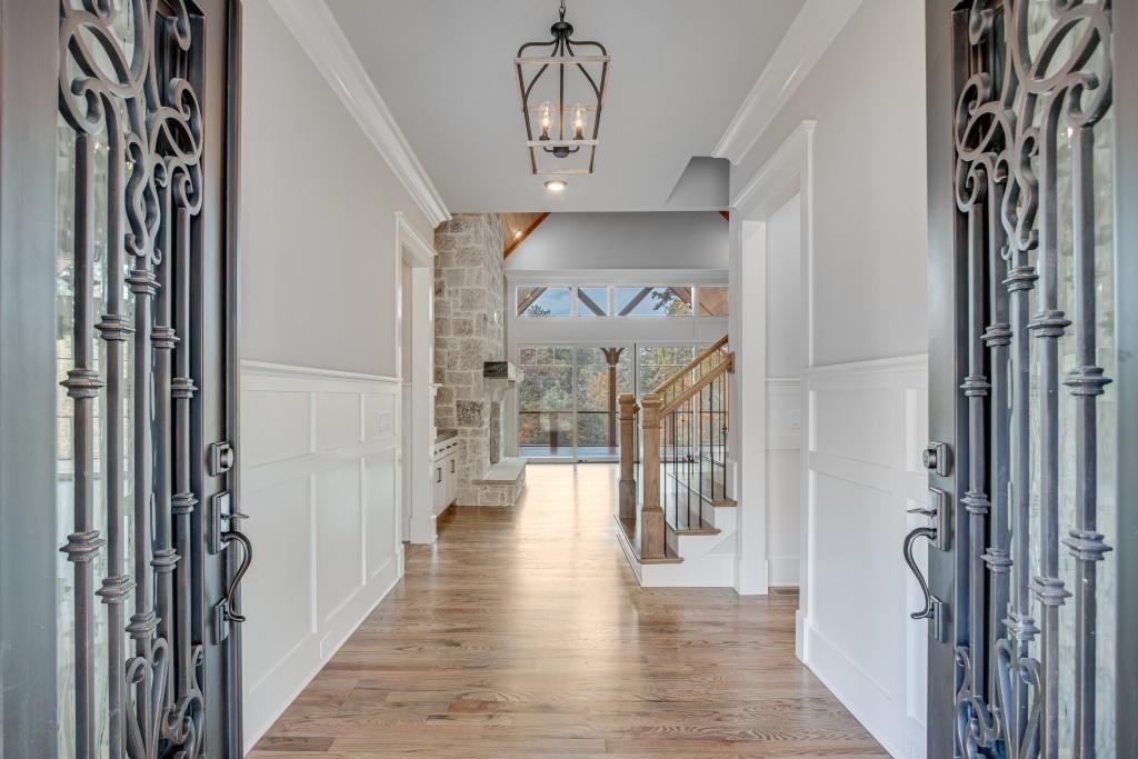 7435 Crestline Drive