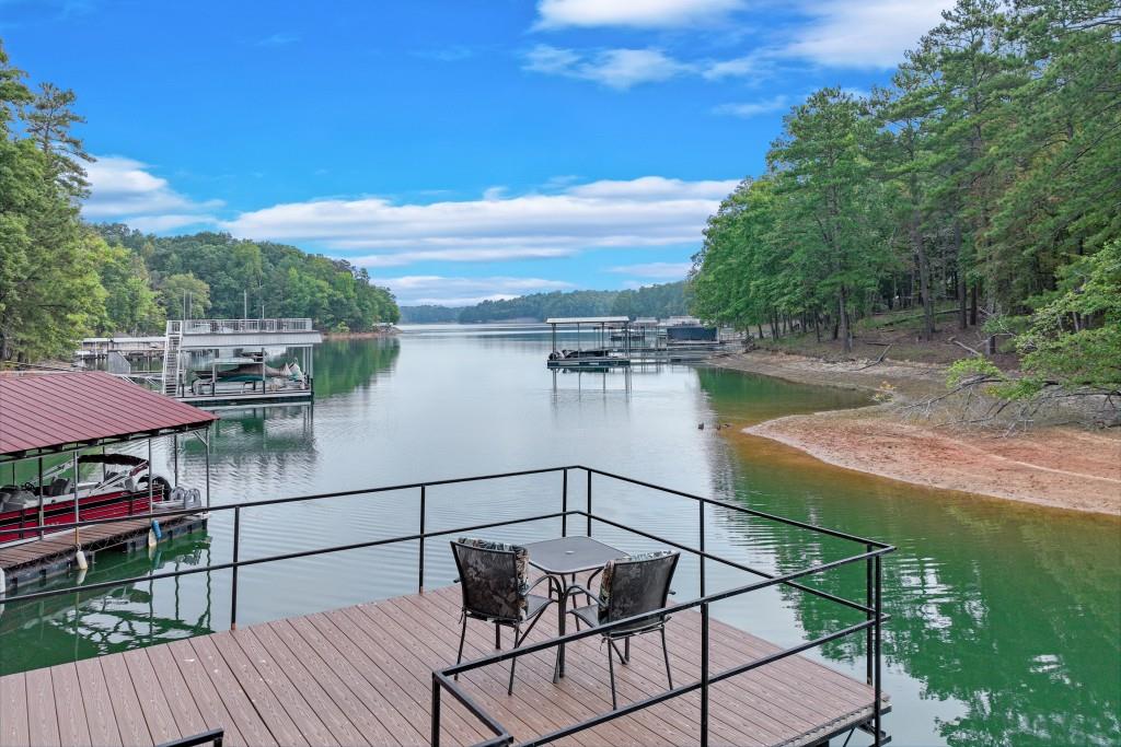 6644 Crestwood Peninsula
