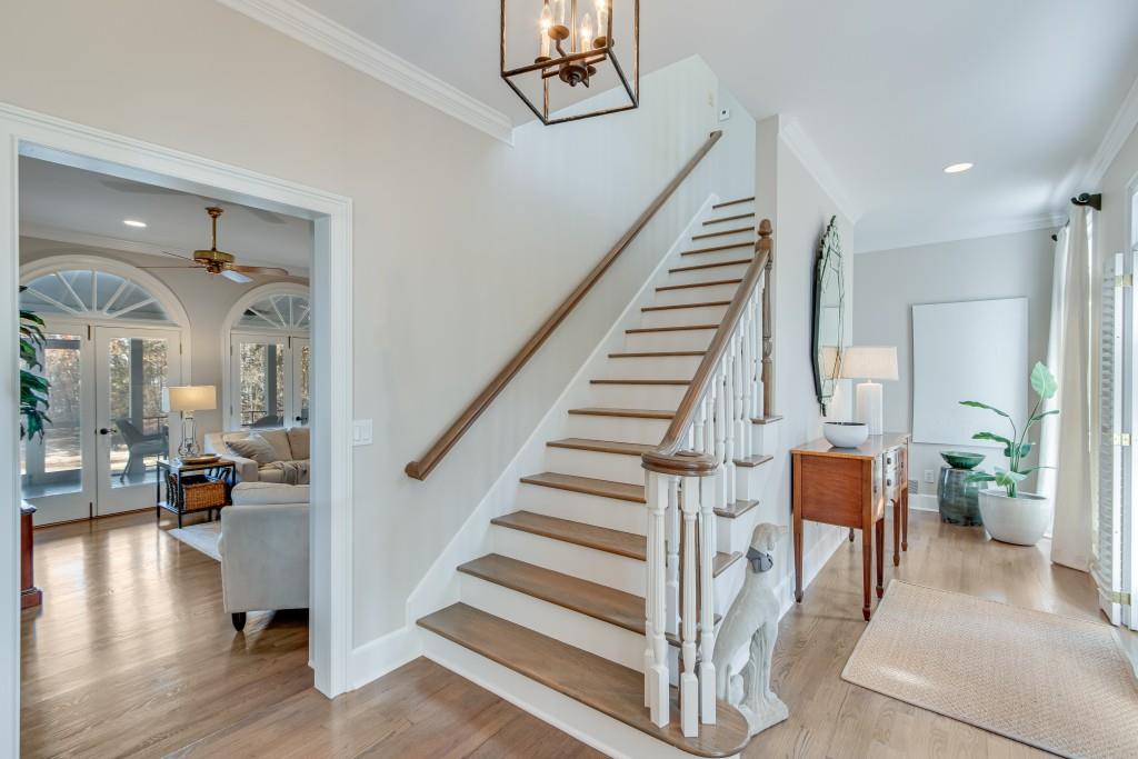 9165 Martin Terrace