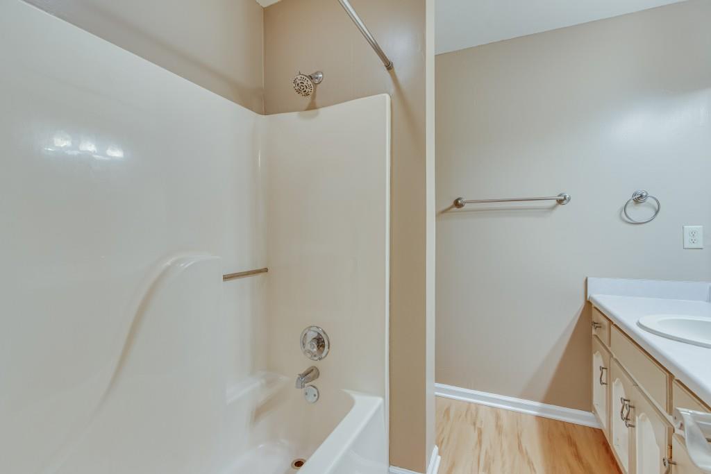 2119 Shay Court