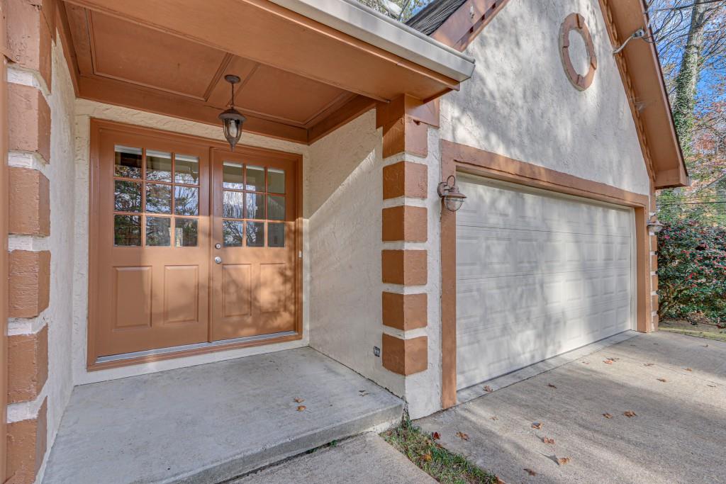 2119 Shay Court