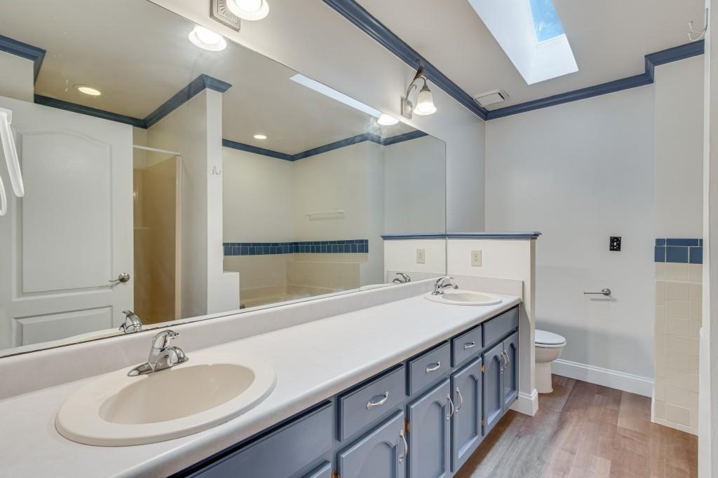 2119 Shay Court