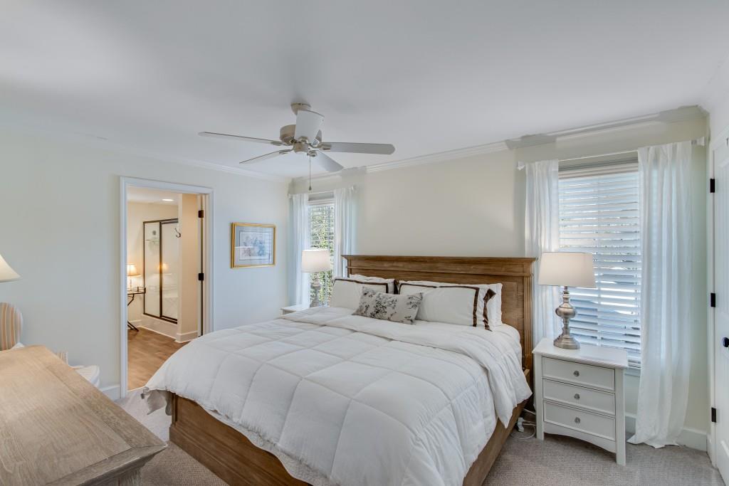 4645 Enota Court