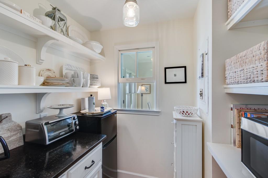 4645 Enota Court
