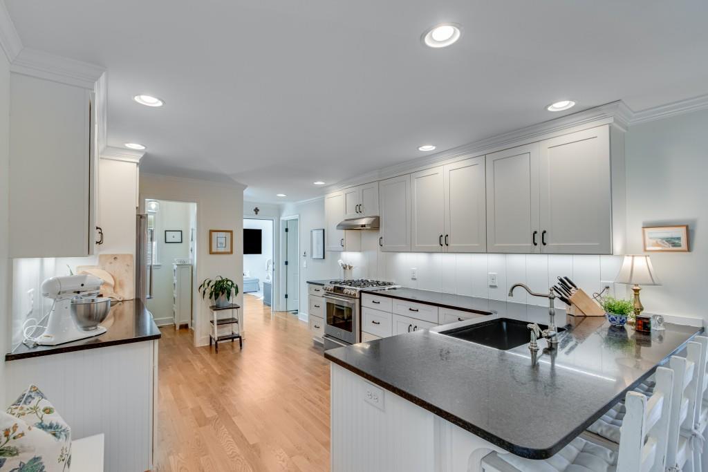 4645 Enota Court