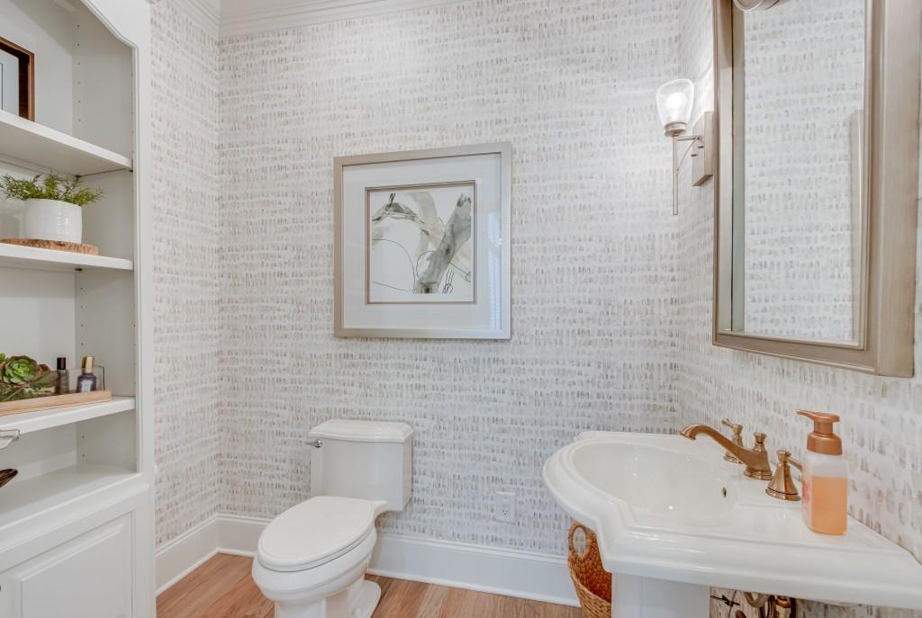 5040 Blackberry Lane