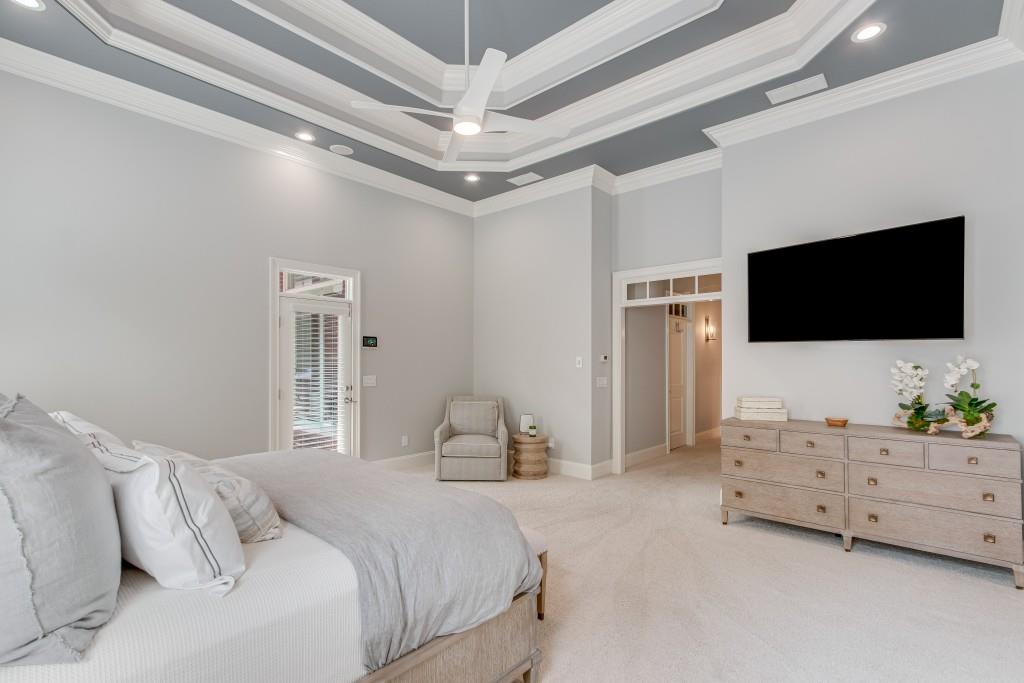 5040 Blackberry Lane