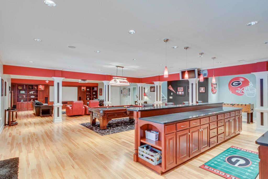 5040 Blackberry Lane