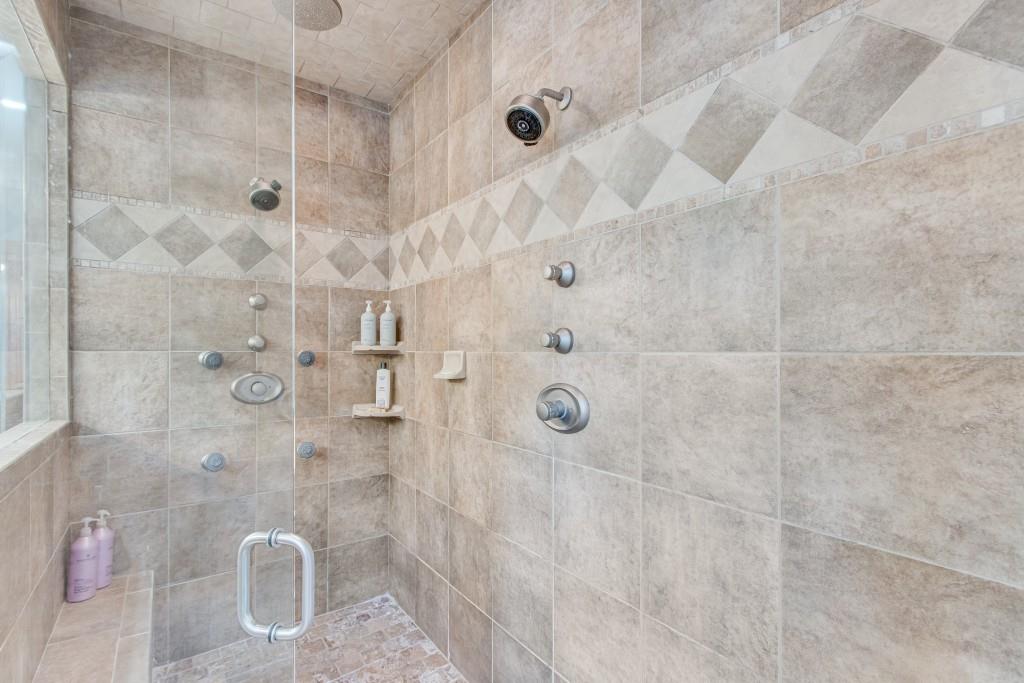 5040 Blackberry Lane