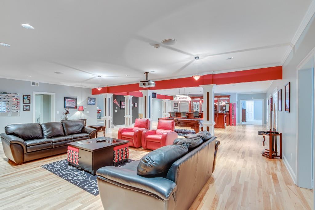 5040 Blackberry Lane