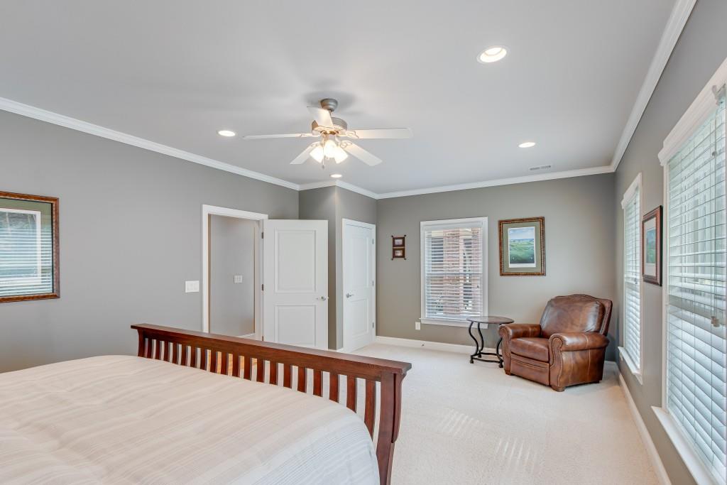 5040 Blackberry Lane