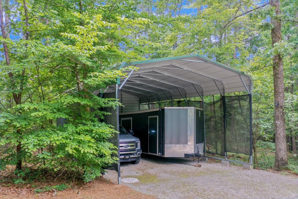 5040 Blackberry Lane