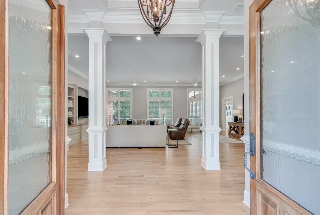 5040 Blackberry Lane