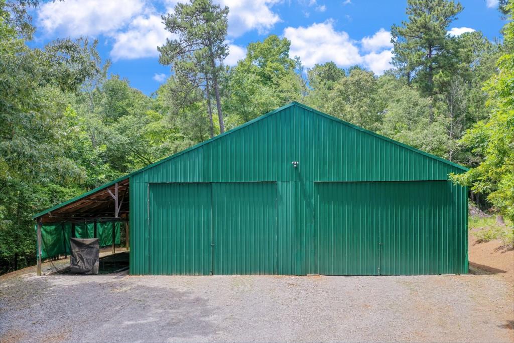 5040 Blackberry Lane