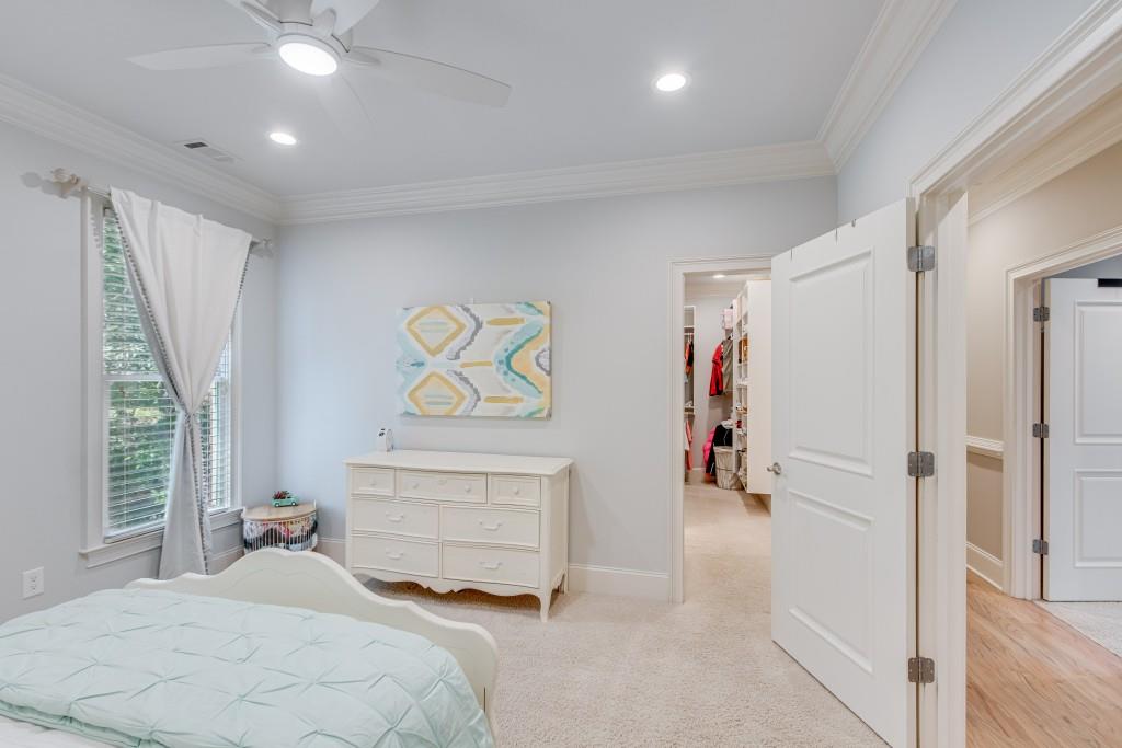 5040 Blackberry Lane