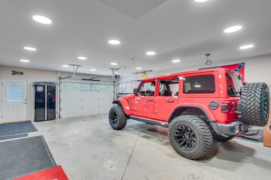 5040 Blackberry Lane