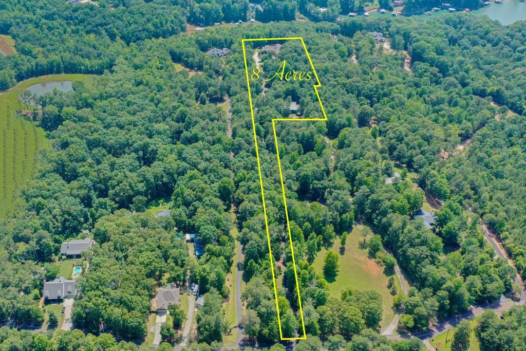 5040 Blackberry Lane