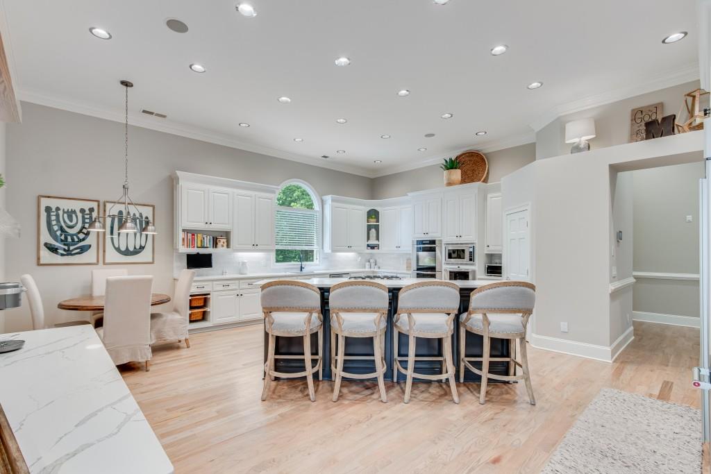 5040 Blackberry Lane