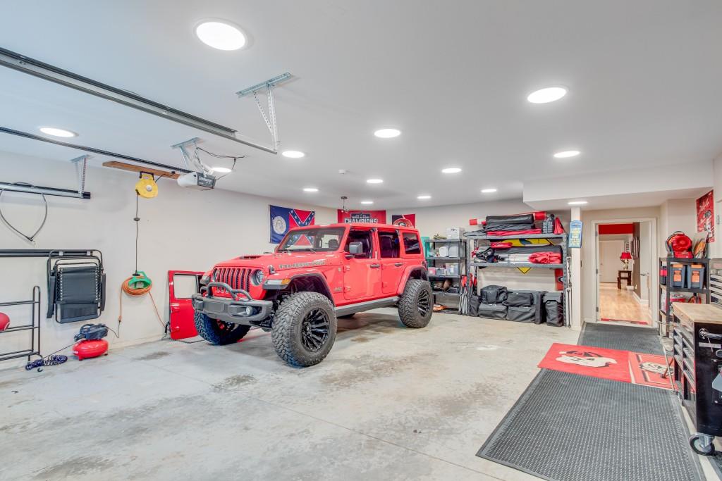 5040 Blackberry Lane