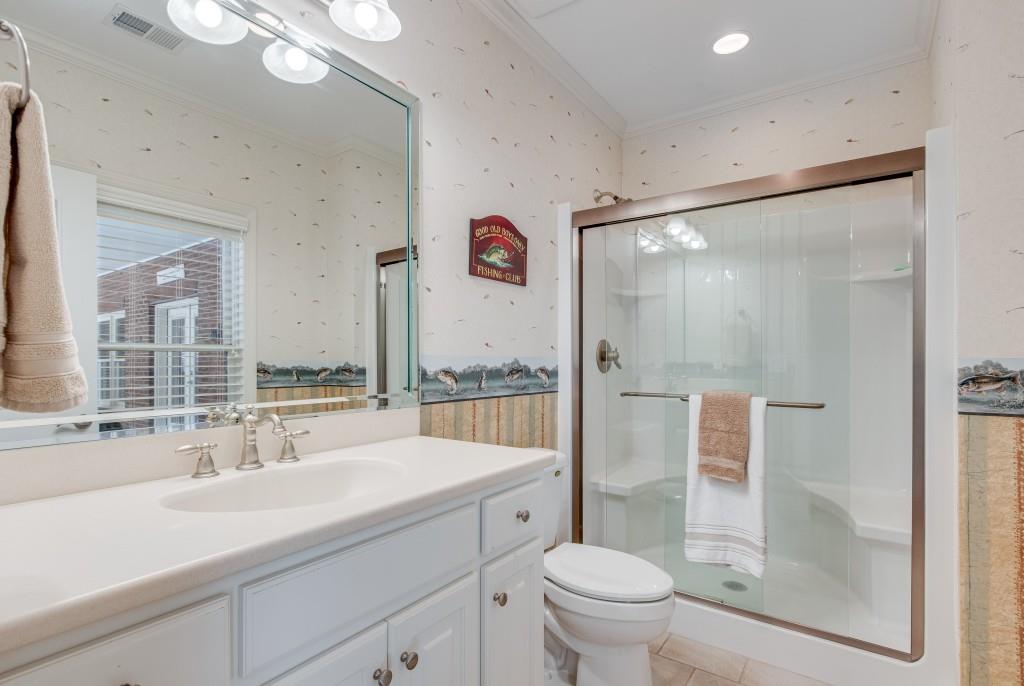 5040 Blackberry Lane