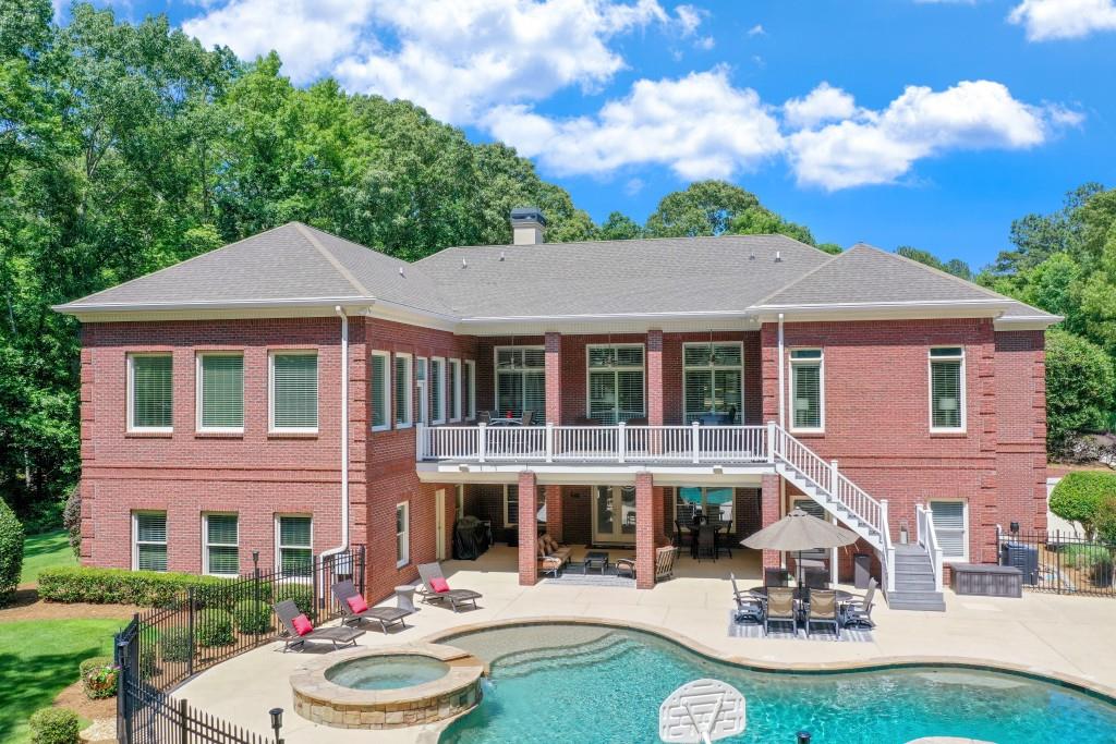 5040 Blackberry Lane