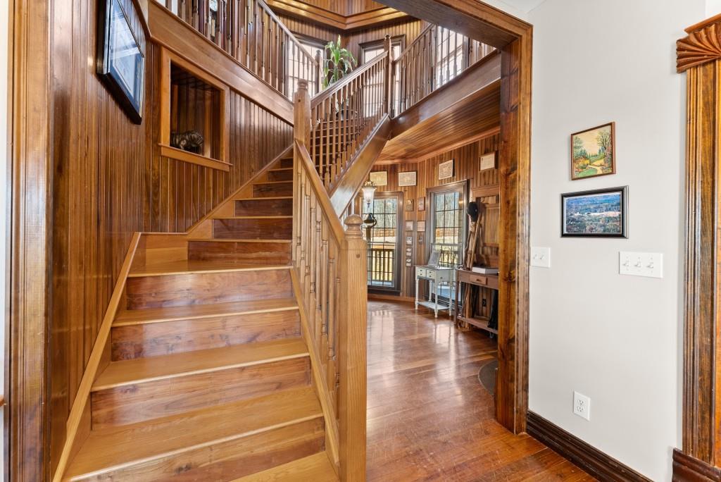 812 Riverdale Road