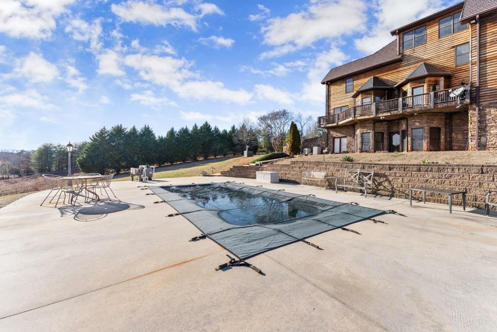 812 Riverdale Road