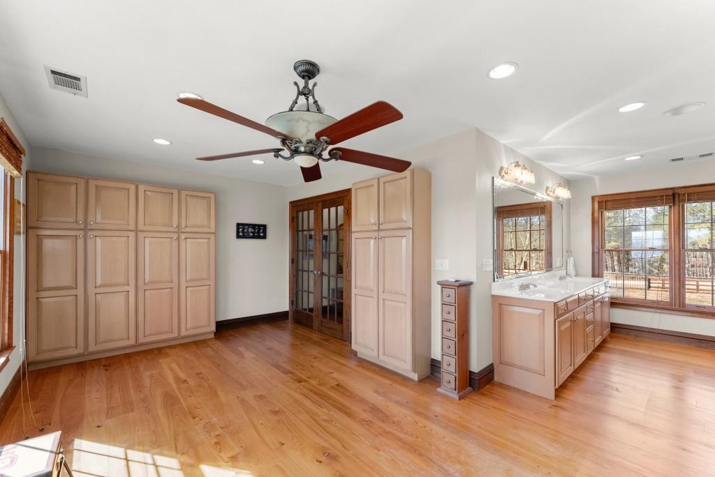812 Riverdale Road